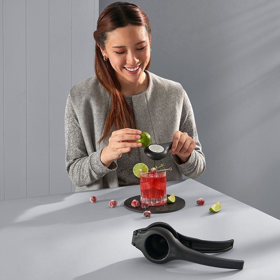 Tupperware Zest 'n Press Gadget Kitchen Tools | JWPQ45278